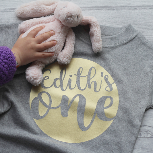 Grey tshirt with gold print - Edith's one