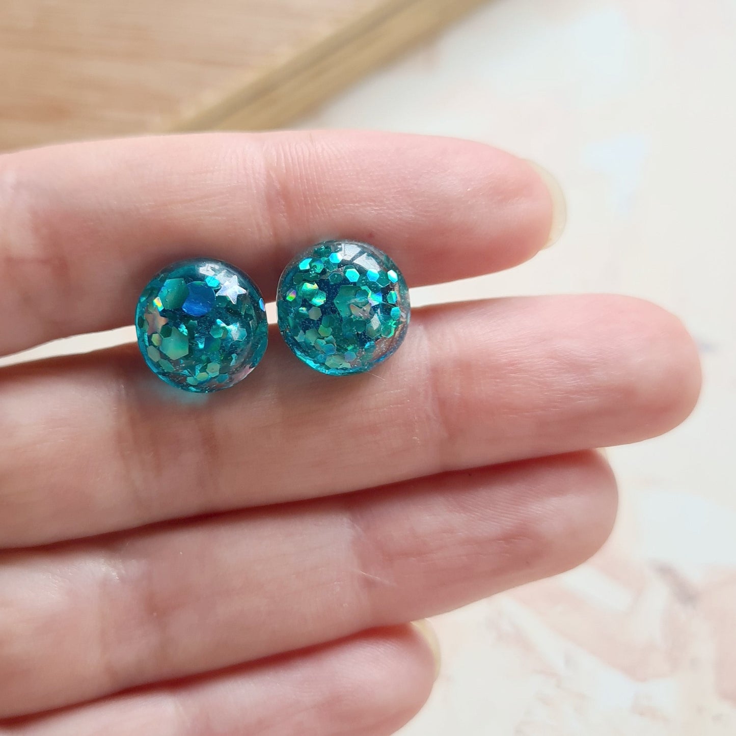 Pop of colour, turquoise glitter resin studs - 12mm