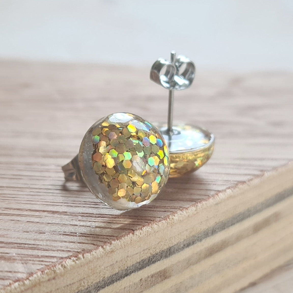 Glitterball sparkly gold - gold glitter embedded resin - light weight - the joyful rebel